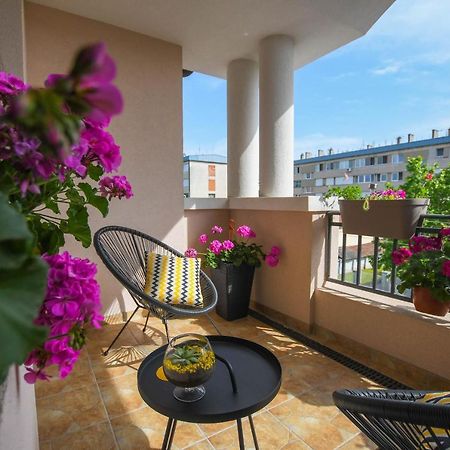 Apartment Plaza クラドヴォ エクステリア 写真